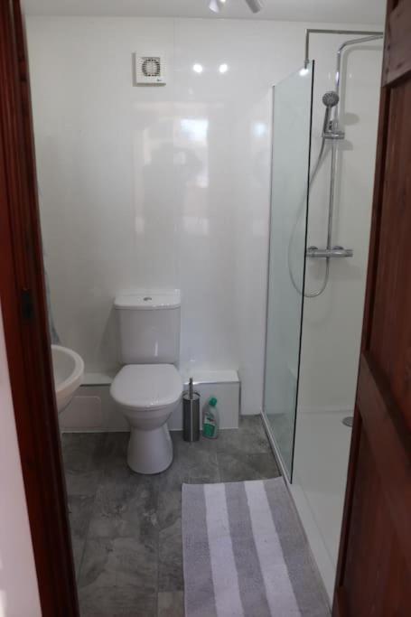 Garn Lodge Newtown  Bagian luar foto