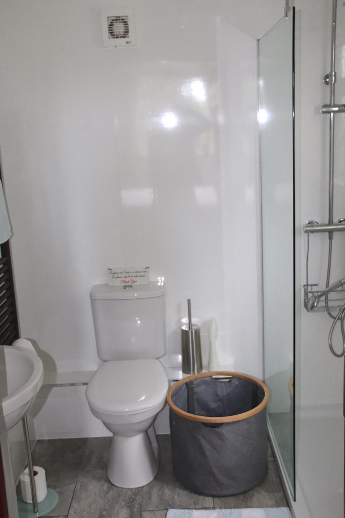 Garn Lodge Newtown  Bagian luar foto