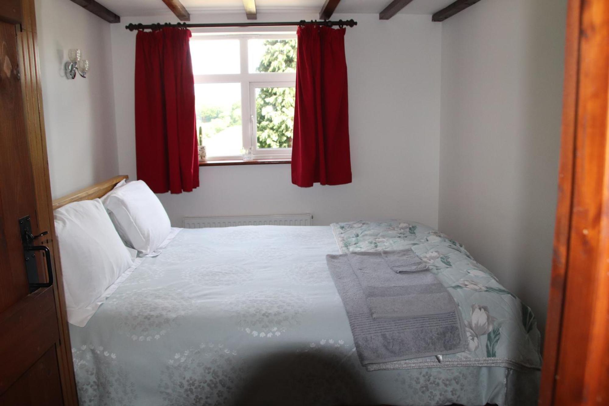 Garn Lodge Newtown  Bagian luar foto